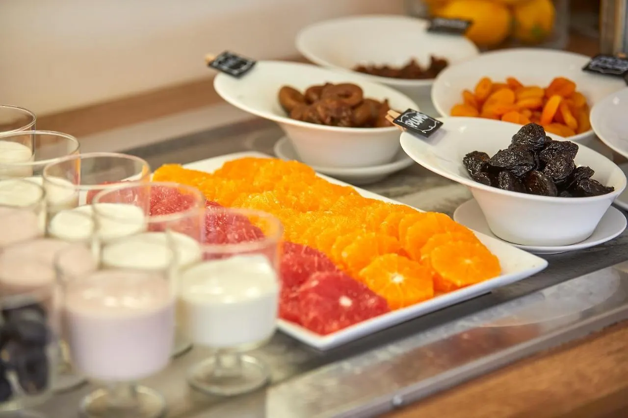호텔 Nura Santa Ponsa & Spa