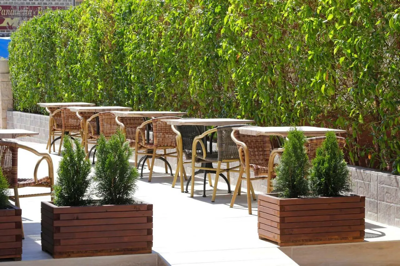 Nura Santa Ponsa & Spa 4*,