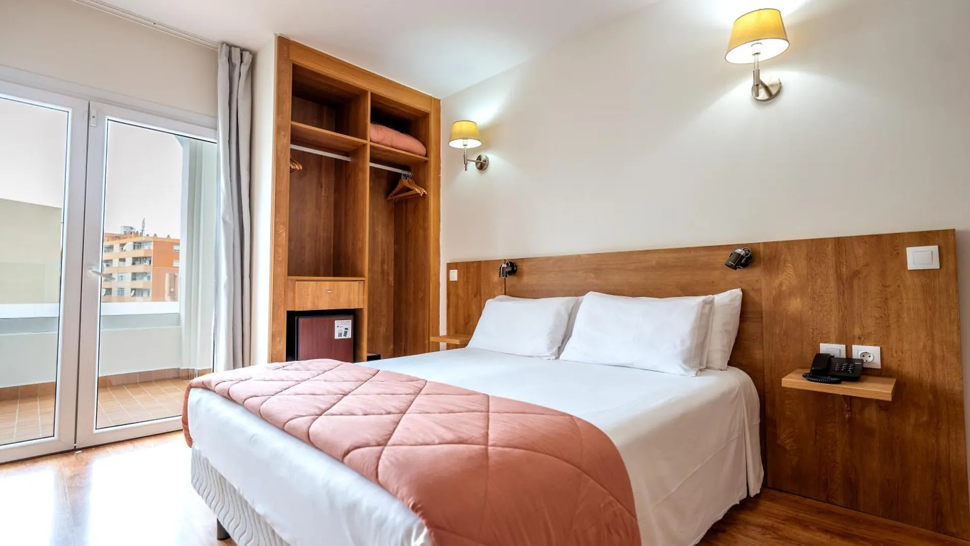 Nura Santa Ponsa & Spa 4*,